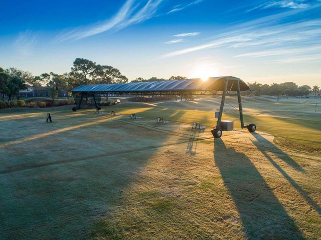 8988 Lakes Boulevard, West Palm Beach, FL 33412