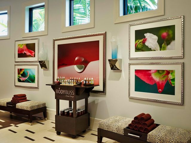 8988 Lakes Boulevard, West Palm Beach, FL 33412