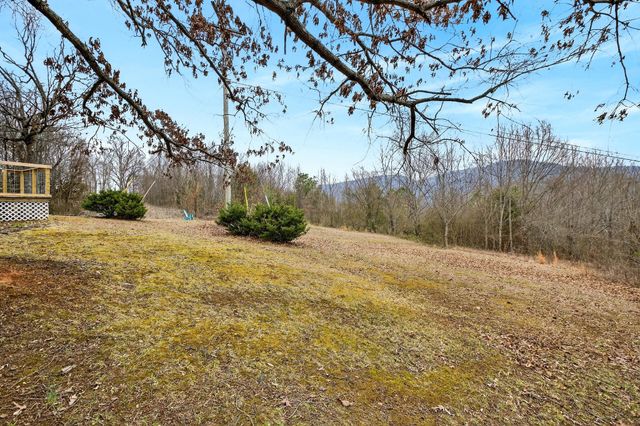179 Central Drive, Benton, TN 37307