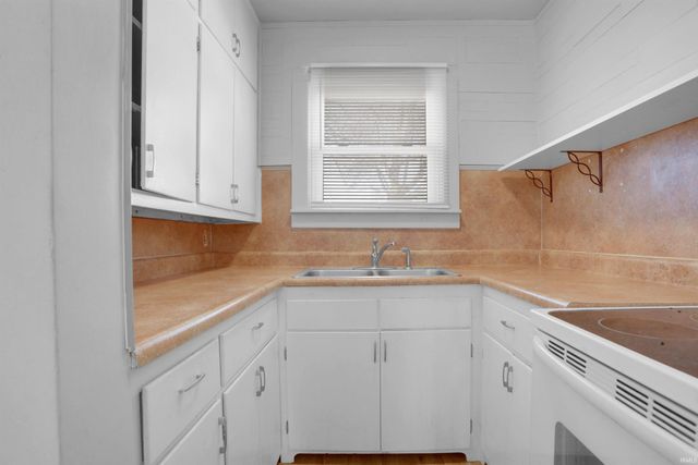 424 Richardt Avenue, Evansville, IN 47711