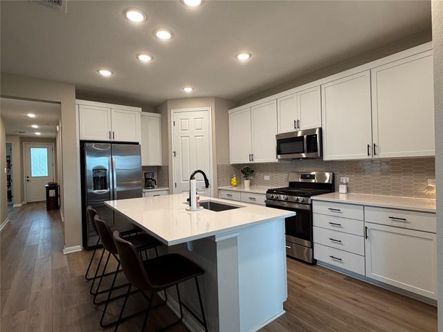 549 Raleigh DR, Georgetown, TX 78633