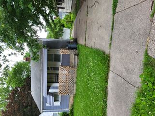 19155 Kingsville Street, Harper Woods, MI 48225