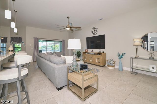 1119 NE 2nd TER, Cape Coral, FL 33909