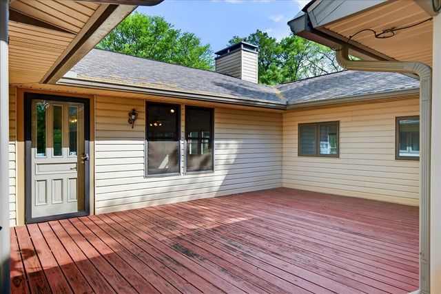 102 Summerall Drive, Mabank, TX 75156