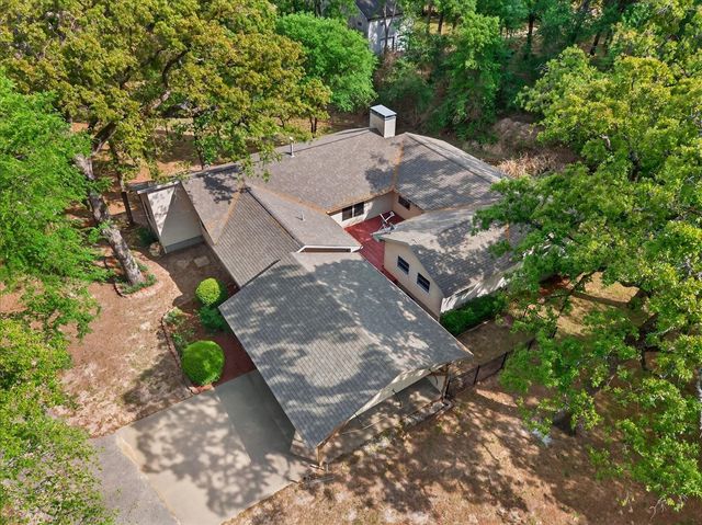 102 Summerall Drive, Mabank, TX 75156