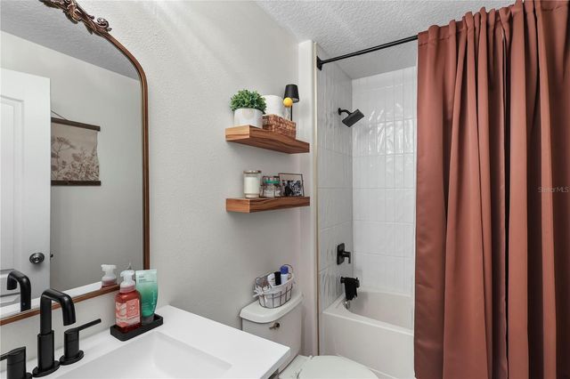 1325 PASADENA BLOOM LANE, Ruskin, FL 33570