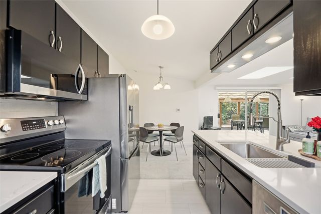 1279 149th Place SE, Bellevue, WA 98007