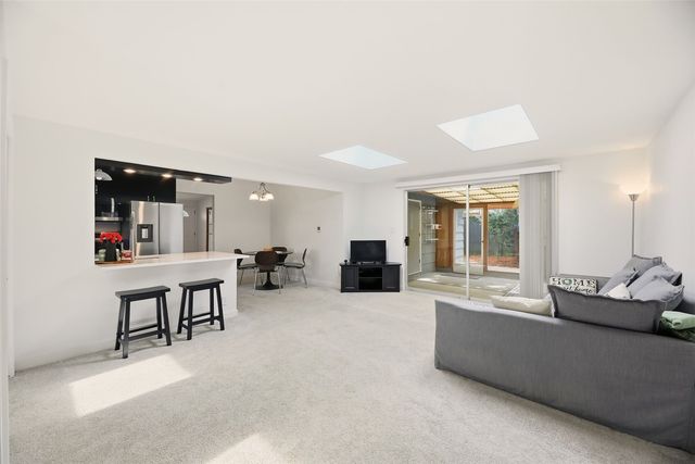 1279 149th Place SE, Bellevue, WA 98007