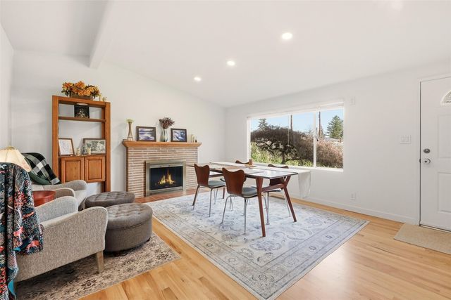 1279 149th Place SE, Bellevue, WA 98007