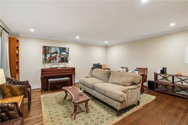 1050 Mountain Creek Trail, Atlanta, GA 30328