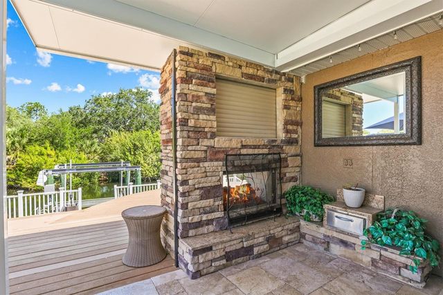 1114 MARINA DRIVE, Tarpon Springs, FL 34689