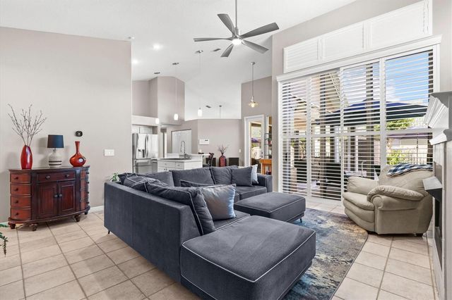 1114 MARINA DRIVE, Tarpon Springs, FL 34689