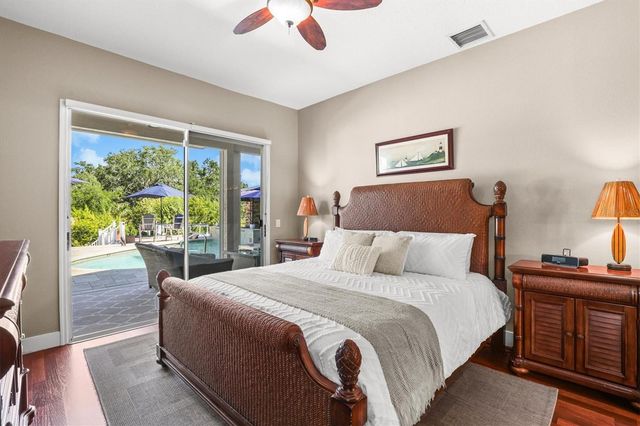 1114 MARINA DRIVE, Tarpon Springs, FL 34689