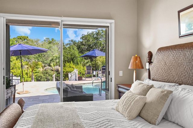 1114 MARINA DRIVE, Tarpon Springs, FL 34689