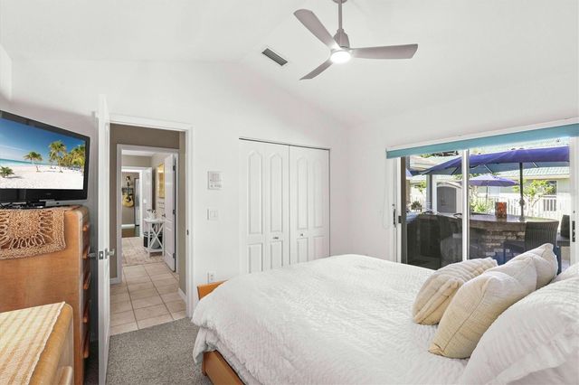 1114 MARINA DRIVE, Tarpon Springs, FL 34689
