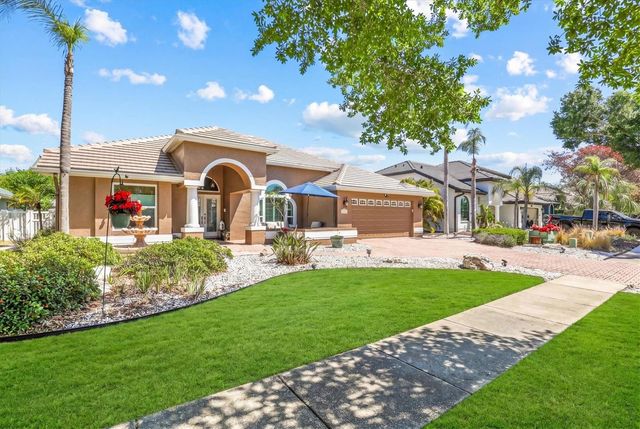 1114 MARINA DRIVE, Tarpon Springs, FL 34689