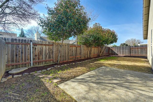 1725 Schellbach Dr, Lincoln, CA 95648