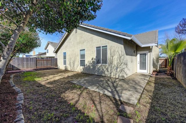 1725 Schellbach Dr, Lincoln, CA 95648