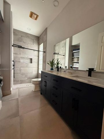 2008 Valencia Dr, Delray Beach, FL 33445