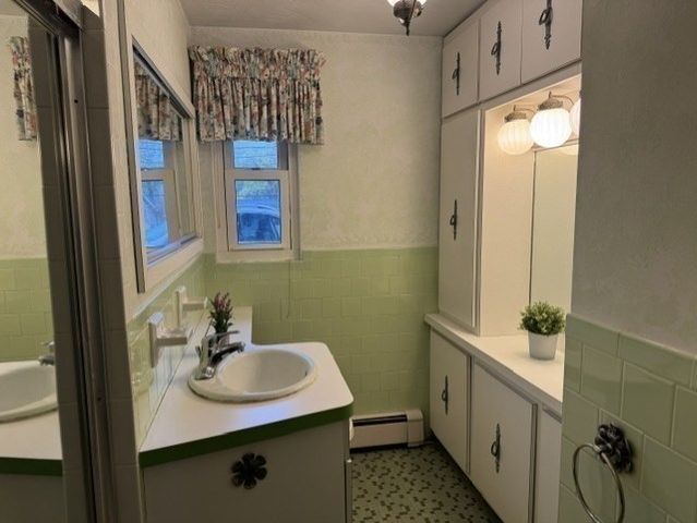 6 Ruth Drive, Framingham, MA 01701