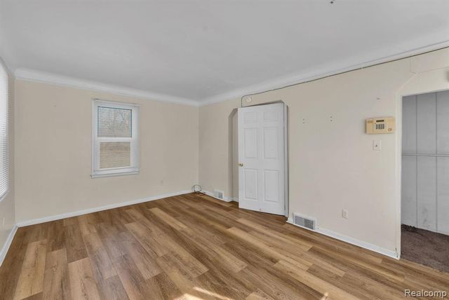 19050 Melrose Avenue, Southfield, MI 48075