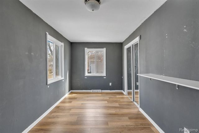 19050 Melrose Avenue, Southfield, MI 48075