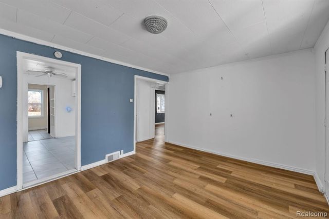 19050 Melrose Avenue, Southfield, MI 48075