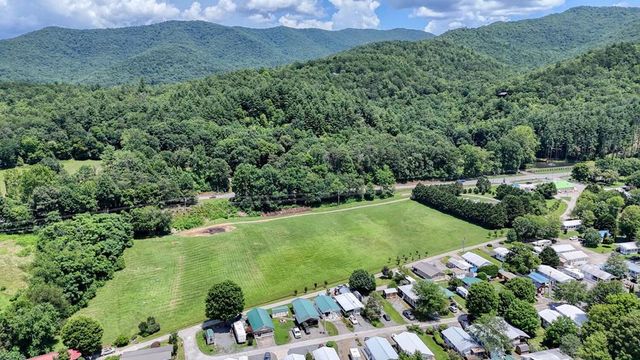 4360 Riverbank Run, Hiawassee, GA 30546