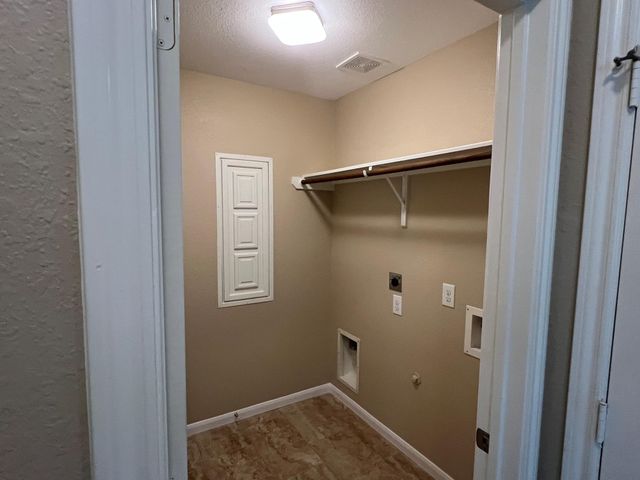 211 Hawks View Drive, La Marque, TX 77568