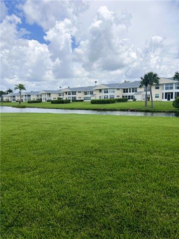 414 Grove Isle Circle 414, Vero Beach, FL 32962