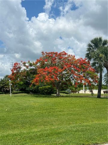 414 Grove Isle Circle 414, Vero Beach, FL 32962