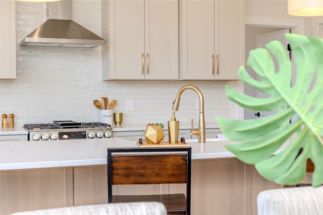 4654 178th Street, Urbandale, IA 50323