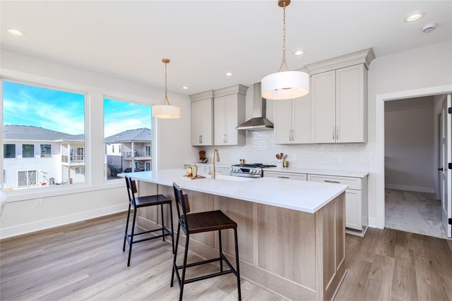 4654 178th Street, Urbandale, IA 50323