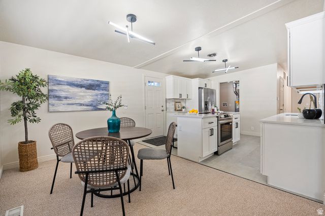 1146 E 5645 S, Murray, UT 84121