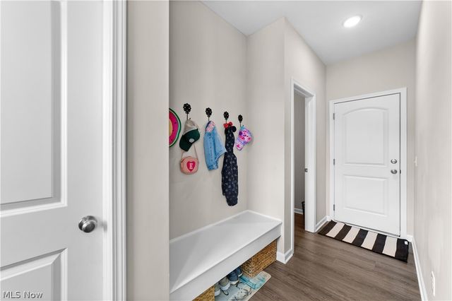 8949 Larkspur Drive, Columbia Station, OH 44028