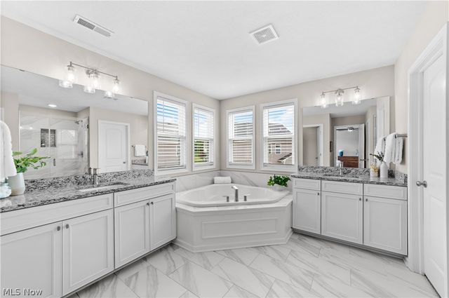 8949 Larkspur Drive, Columbia Station, OH 44028