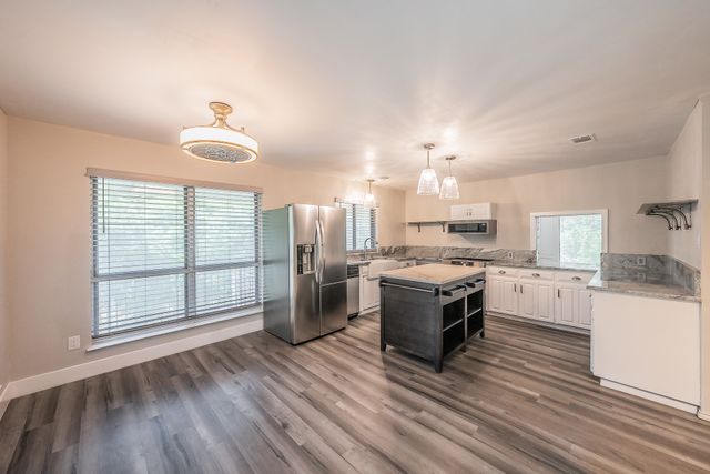 1724 Prestonwood Drive, Arlington, TX 76012