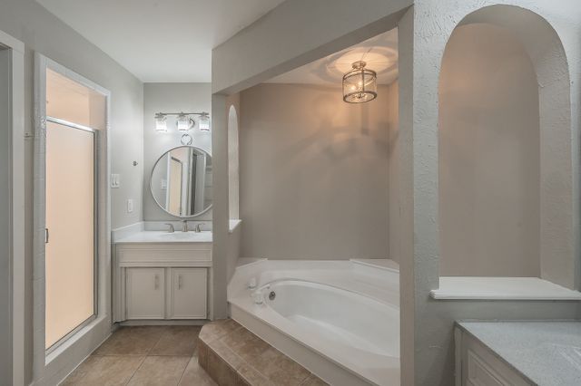 1724 Prestonwood Drive, Arlington, TX 76012