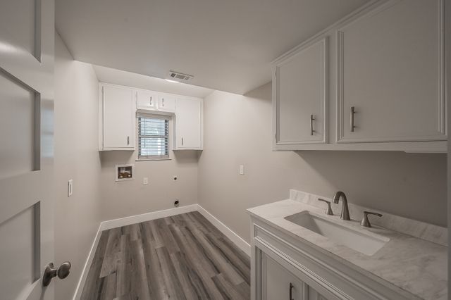 1724 Prestonwood Drive, Arlington, TX 76012
