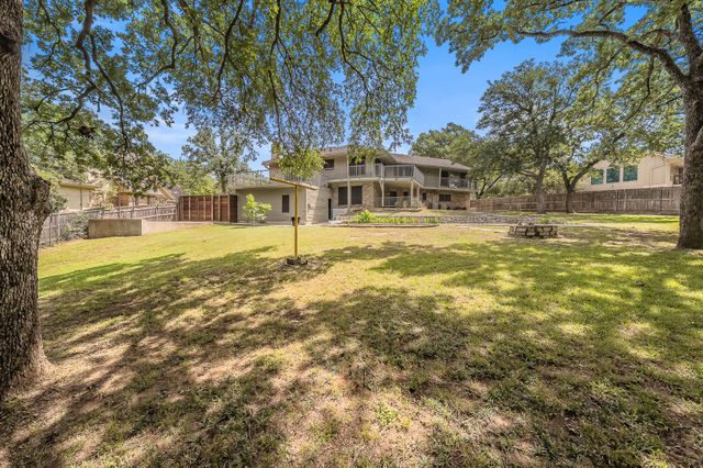 1724 Prestonwood Drive, Arlington, TX 76012