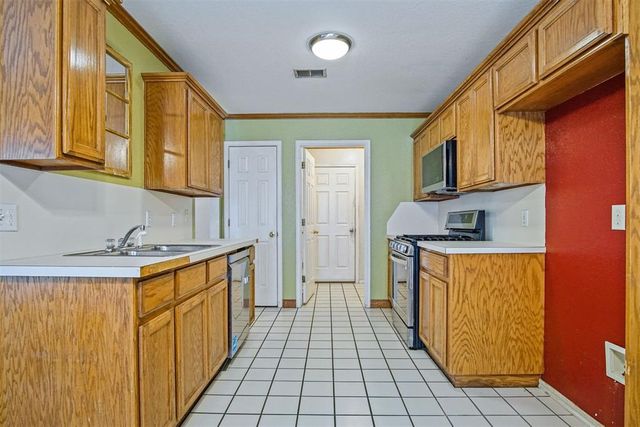 1936 NW 172nd Street, Edmond, OK 73012