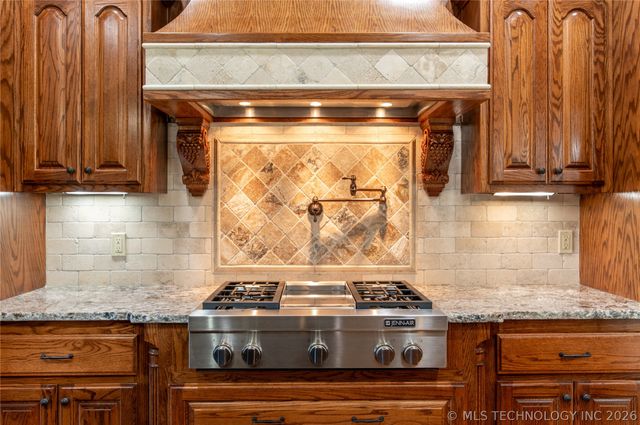 7305 S 2nd Street, Broken Arrow, OK 74011
