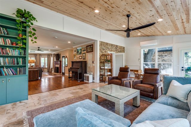 3700 Red Oak Drive, Corinth, TX 76208