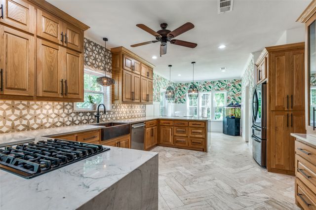 3700 Red Oak Drive, Corinth, TX 76208