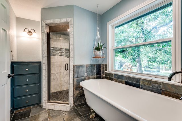 3700 Red Oak Drive, Corinth, TX 76208