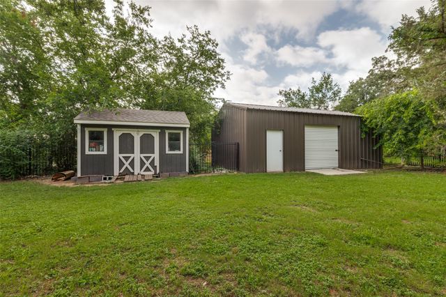 3700 Red Oak Drive, Corinth, TX 76208