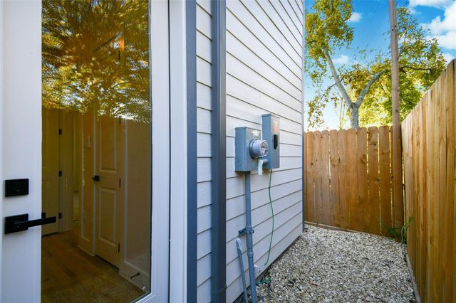 3229 Tuam Street, Houston, TX 77004