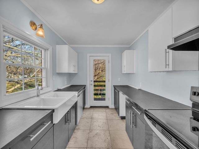 915 Richardson St, Clarksville, TN 37040