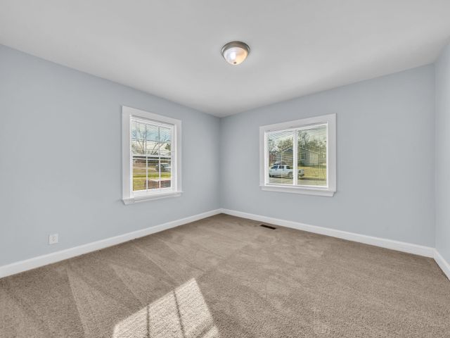 915 Richardson St, Clarksville, TN 37040