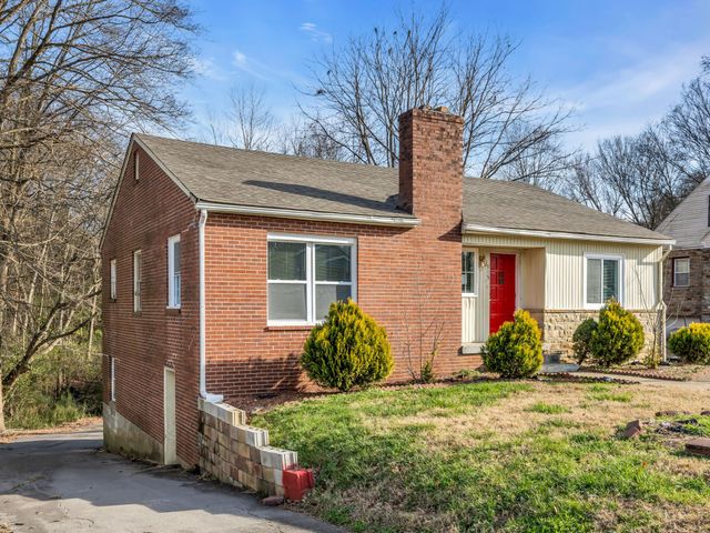 915 Richardson St, Clarksville, TN 37040